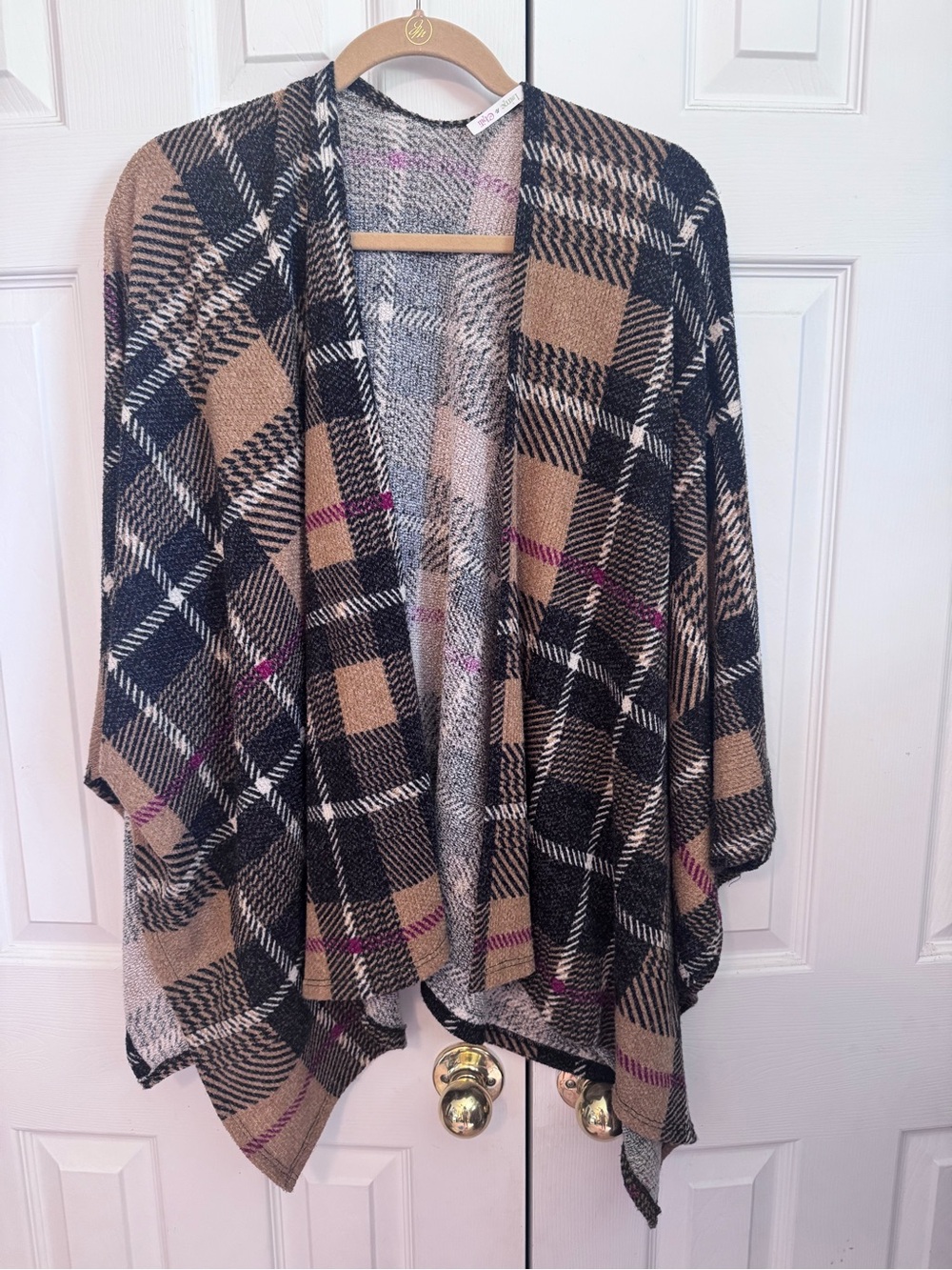 Open-Front Plaid Shawl Cardigan in Black, Tan & burgundy Accents